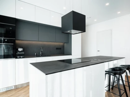 Cele mai noi tendințe în amenajarea bucătăriei: minimalist și smart
