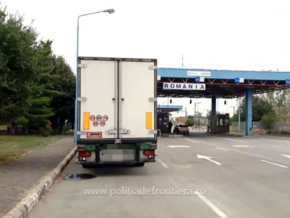 Cetăţean din Belarus, prins la Vărșand conducând un automarfar fără inspecţie tehnică valabilă