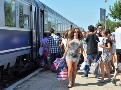 CFR suplimentează locurile pentru trenurile de pe cele mai circulate rute, de Paște