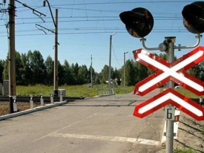 CFR va fi obligată să pună bariere la trecerile la nivel cu cale ferată