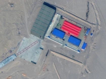 China construiește machete ale unor nave americane ca ținte de antrenament