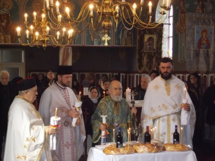 Chiriarhul arădean l-a pomenit pe marele patriot Vasile Goldiș în satul său natal
