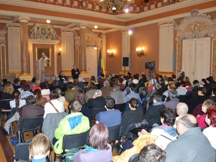 CHIRURGUL DR. DAN CIOATA A CONFERENTIAT IN CADRUL MANIFESTARILOR FILOCALIA DE LA ARAD
