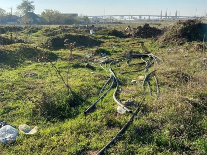 Cinci bărbați, prinși la furat cabluri de cupru din stațiile CFR