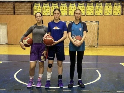 Cinci baschetbaliste din Arad se pregătesc cu loturile naționale juvenile