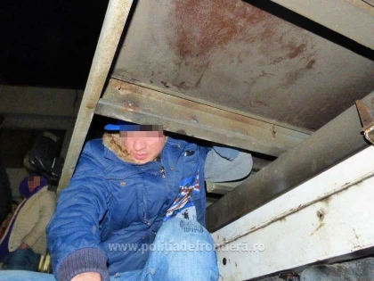 Cinci cetăţeni străini, prinși când încercau să treacă ilegal în Ungaria