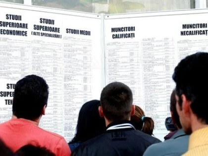 CINCI LA SUTĂ DINTRE ȘOMERI SUNT ABSOLVENȚI DE FACULTĂȚI