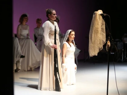 Cinci spectacole într-o săptămână, la Teatrul Clasic „Ioan Slavici” Arad