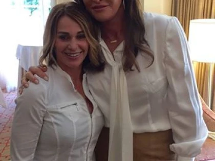 CINE ESTE OLIMPICUL DIN IMAGINE CU CARE NADIA COMANECI S-A INTALNIT DUPA 40 DE ANI