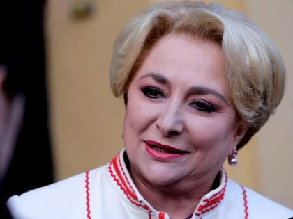 Cine se ocupă de vestimentația premierului României