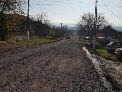 Cionca laudă firma care reabilitează drumul Gurahonț-Buteni
