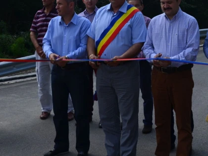 CJA A INAUGURAT DRUMUL DE LEGATURA DINTRE SANPETRU GERMAN SI PODUL SPRE PECICA