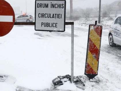 CJA a închis DJ 708, între Slatina de Mureș și Mădrigești, din cauza ninsorilor masive