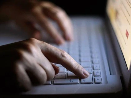 Clienții din Romania ar putea fi blocați să acceseze site-uri cu filme piratate