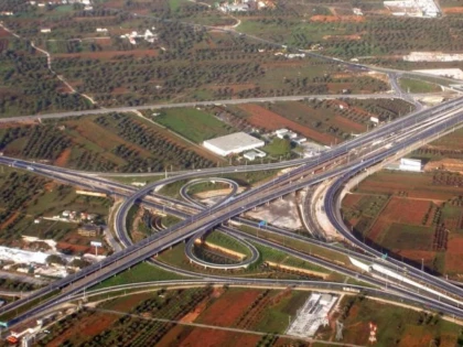 CNADNR: MAI MULTE AUTOSTRAZI DIN ROMANIA, AMANATE