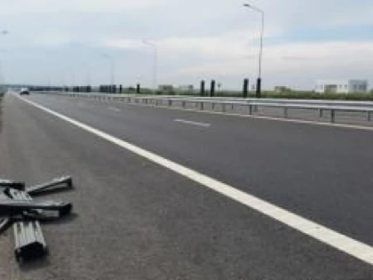 CNADNR VA DESPAGUBI SOFERII CU MASINILE AVARIATE DE FURTUNA PE AUTOSTRADA ARAD-NADLAC