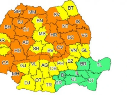 Cod portocaliu și cod galben de furtuni puternice în județul Arad
