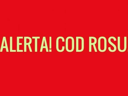 Cod roșu de intervenție la Cuied, unde un autocar cu 33 de pasageri s-a răsturnat într-un șanț