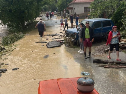 Colectă și donații pentru persoanele afectate de inundațiile din județul Arad