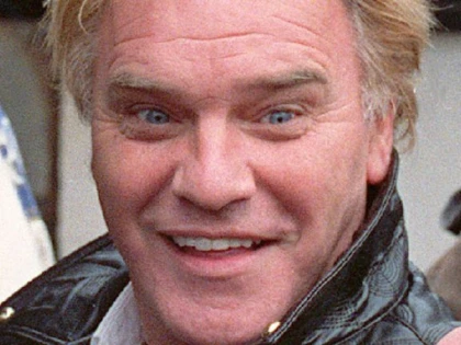 Comediantul Freddie Starr, descoperit mort în locuința sa