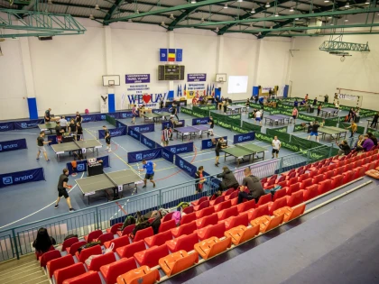 Competiție de tenis de masă pentru amatori, în sala UAV din Arad