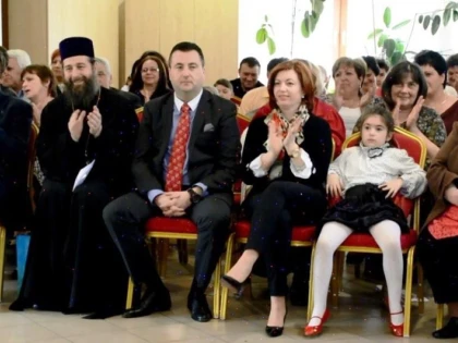 CONCURSUL "VOCEA DE AUR", PENTRU COPIII ROMÂNILOR DIN UNGARIA, LA BĂTANIA