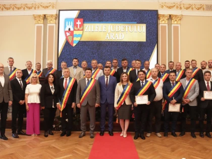 Consiliul Județean Arad a acordat premii de excelență unor primari din județ