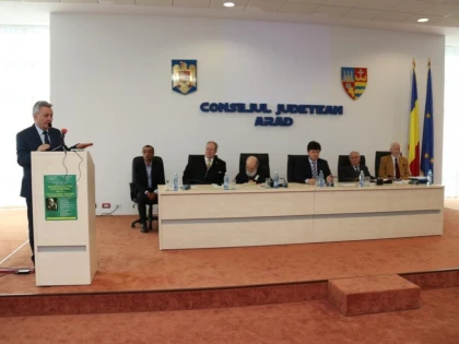 Consiliul Judeţean Arad găzduieşte Simpozionul Naţional Constantin Noica