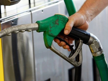 Continuă controalele la stațiile de carburanți din județul Arad. S-au dat amenzi de zeci de mii de lei