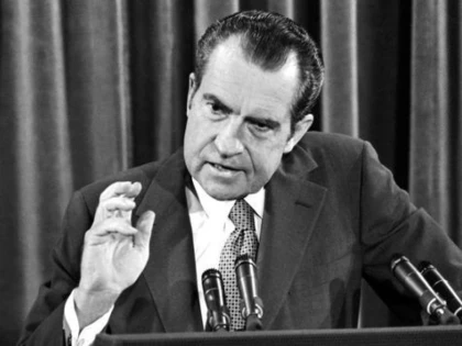CONTROVERSELE DIN SPATELE AFACERII WATERGATE