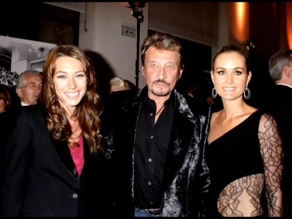 Copiii lui Johnny Hallyday o dau în judecată pe ultima soție a artistului