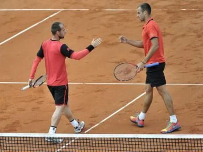 COPIL SI UNGUR S-AU CALIFICAT IN SEMIFINALE LA BRD NASTASE TIRIAC TROPHY