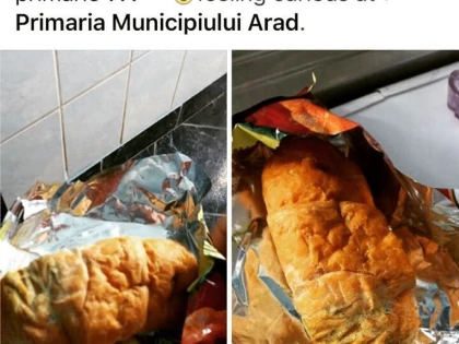 Cornuri și napolitane mucegăite, făcute cadou de PNL copiilor din Arad, de Moș Nicolae