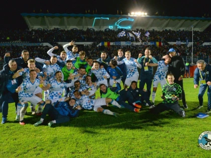 Corvinul face senzație în Cupă: 4-0 cu CFR Cluj! Un fotbalist crescut la Viitorul Arad, printre marcatori