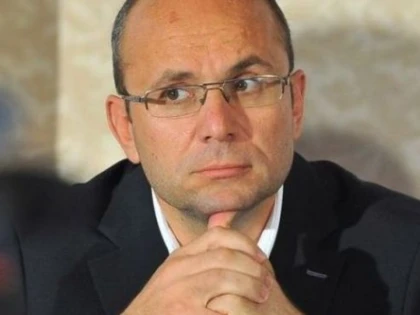 COZMIN GUȘĂ, LA DNA