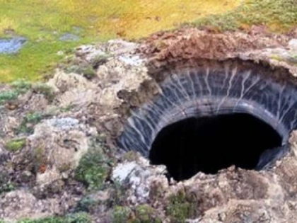 Craterul Batagay din Siberia se măreşte într-un ritm alarmant