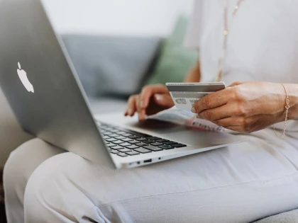 Credite până la salariu: O soluție rapidă, dar riscantă