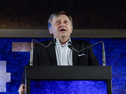 Crin Antonescu va fi candidatul unic la prezidențiale al PSD, PNL și UDMR