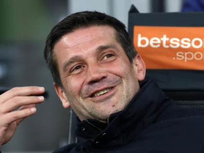 Cristi Chivu, desemnat antrenorul lunii decembrie în Serie A