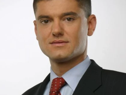 CRISTIAN BOUREANU NU MAI POATE DUPA EA! SI-A ADUS IUBITA ELEVA ACASA DE PASTE!