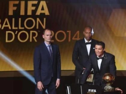 CRISTIANO RONALDO A CASTIGAT BALONUL DE AUR 2014