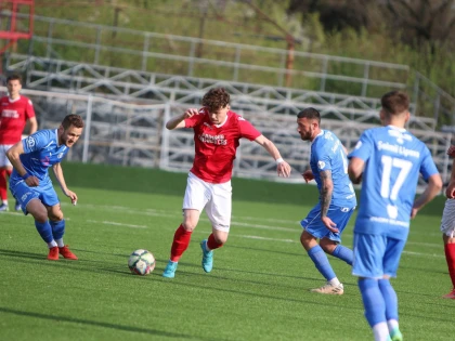Crişul a ţinut-o în şah pe Lipova, în derby-ul arădean din play-off-ul Ligii a III-a
