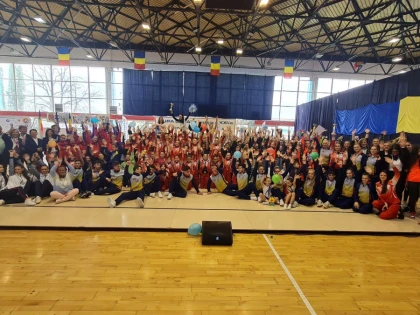 CS Universitatea Arad şi CSM Arad au cucerit medalii la Cupa Cetăţii Deva de gimnastică aerobică (FOTO)