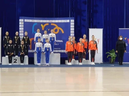 CS Universitatea şi CS Urania au adus noi medalii la gimnastică aerobică