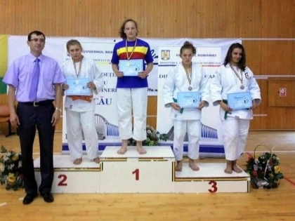 CSM ARAD ARE CAMPIONI NATIONALI PE TATAMI. SELECTIE PERMANENTA PENTRU COPII