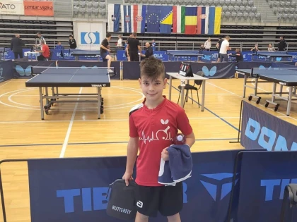 CSM Arad trimite zece sportivi la concursurile de tenis de masă Top 16 și Paleta de Argint