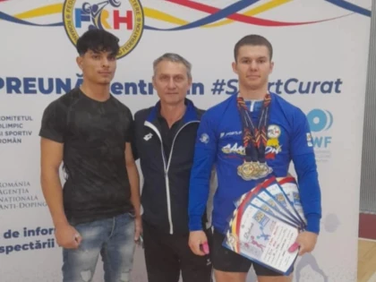 CSM Arad, zece medalii la Naționalele de haltere pentru tineret și seniori