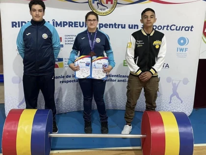 CSȘ Gloria a urcat pe podium la Naționalele de haltere pentru juniori II