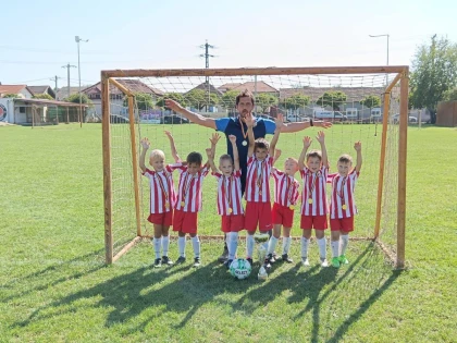 CSȘ Gloria Arad 2018 a luat trofeul la “Timișoara Football Cup”! (FOTO)