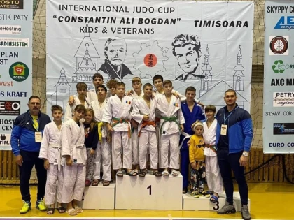 CSȘ Gloria Arad a câștigat Cupa Internațională “Constantin Ali Bogdan”: 20 de medalii pe tatami!